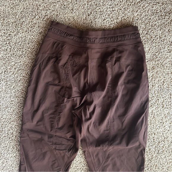 Lululemon Dance Studio Mid-Rise Crop Pant 10 - Picture 10 of 12